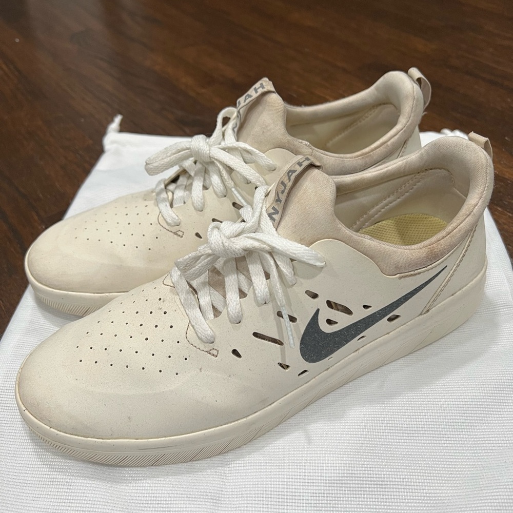 Nike SB Nyjah Free - Summit White - Size 8 - Used